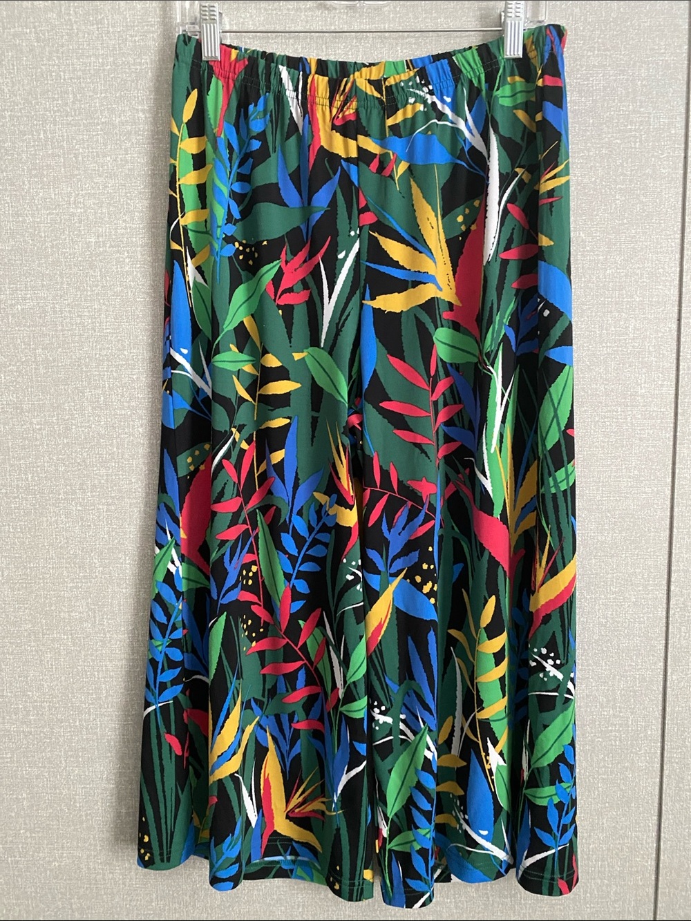 Bob Mackie Wearable Art Palazzo Capri Pants with Tropical Leaf Print